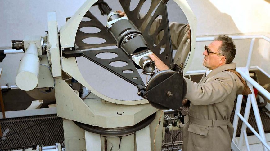 Maris Abele (Univ. Riga) with the TPL telescope