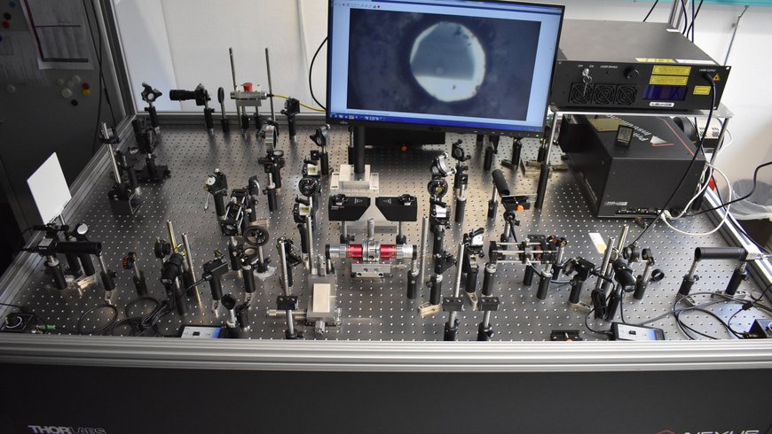 The laser-heating diamond anvil cell instrument for time-resolved optical measurements in CLEAR lab at GFZ